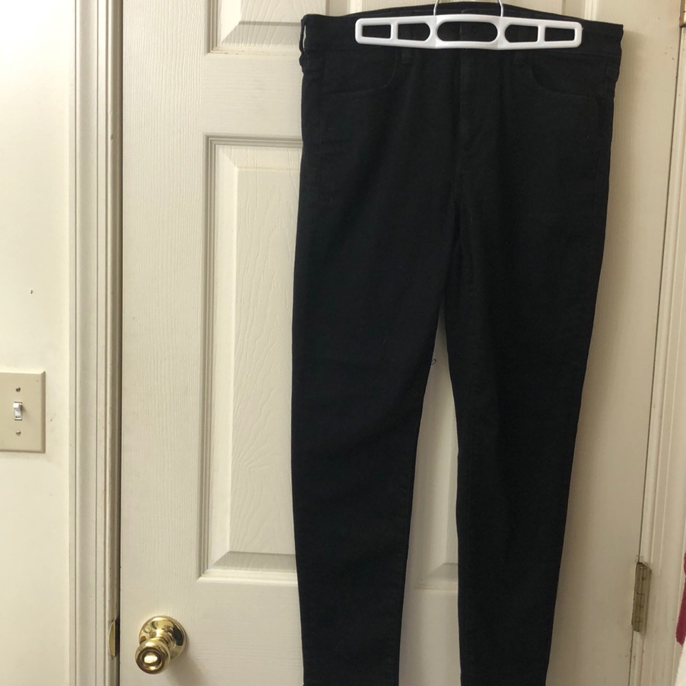 Size 12 Short Black American Eagle Jeggings